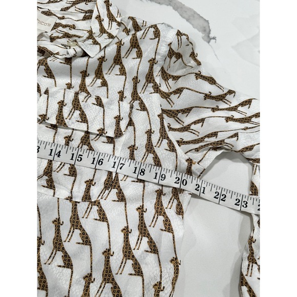 Chico's White Giraffe Print Long Sleeve Button Down Top Blouse M 1 - Picture 5 of 6